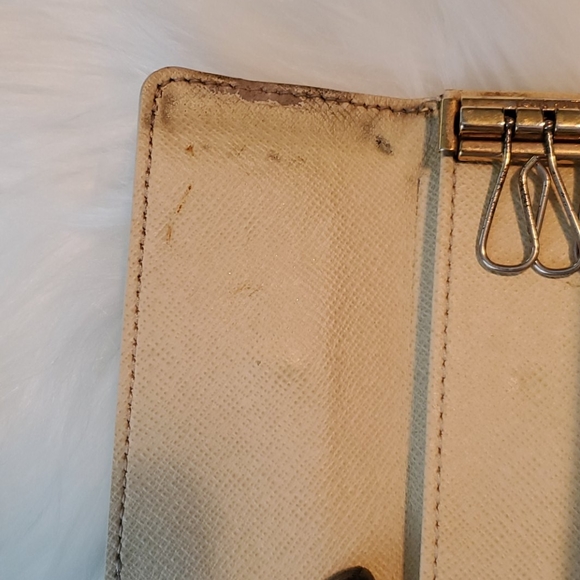 Auth Louis Vuitton Damier Azul 4 Key Holder - Picture 6 of 8